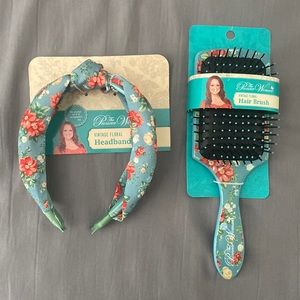 NWT: Pioneer woman hair brush and headband set!